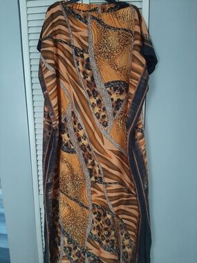 Women’s Maxi Dress in Animal Print Brown With Headscarf